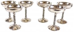 CONJUNTO DE SEIS COPAS EN METAL PLATEADO MEDIADOS S.XX