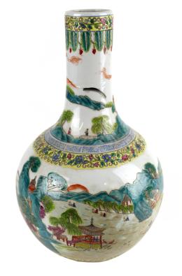 JARRÓN EN PORCELANA CHINA DE MEDIADO DEL S.XX