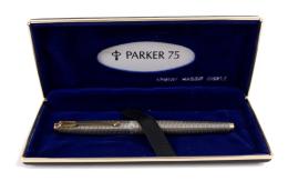 PLUMA ESTILOGRÁFICA "PARKER"
