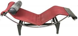 CHAISE-LONGUE REPRODUCIENDO DISEÑO "LE COURBUSIER" AÑOS 80