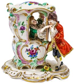 FIGURA EN PORCELANA CENTROEUROPEA DE MEDIADOS S.XX