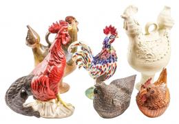COLECCIÓN DE 13 "GALLOS" DE CERÁMICA SEGUNDA MITAD S.XX