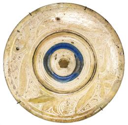 PLATO EN CERÁMICA DE REFLEJOS DE FLES. XVII