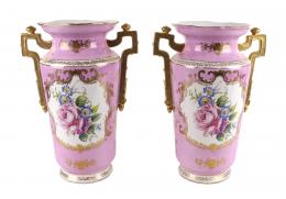PAREJA DE JARRONES EN PORCELANA