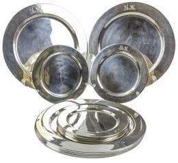 CONJNTO DE PLATOS DE PRESENTACIÓN EN PLATA MEDIADOS DEL S.XX