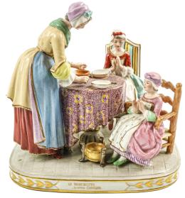 GRUPO EN PORCELANA FRANCESA DE MEDIADOS DE SIGLO XX