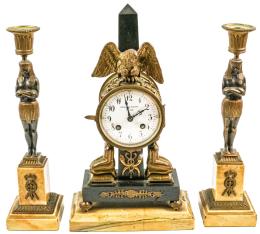 RELOJ CON GUARNICIÓN DEL PRIMER TERCIO DEL S. XX