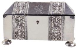 CAJA COFRE EN PLATA DEL PRIMER TERCIO S.XX