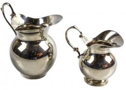 DOS JARRAS DE PLATA DE MEDIADOS DE SIGLO XX