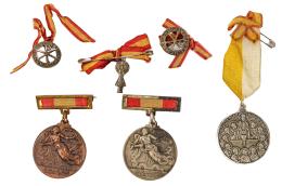 LOTE DE MEDALLAS DE LOS AÑOS 30 y 50