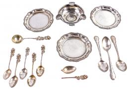 LOTE DE PEQUEÑAS PIEZAS EN PLATA DE MEDIADOS DEL S.XX