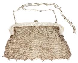 BOLSO DE MALLA EN PLATA PRIMRER TEECIO S.XX