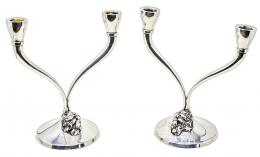 PAREJA DE CANDELABROS DE PLATA DEL ÚLTIMO CUARTO DEL S.XX