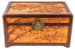 CAJA ORIENTAL DE MEDIADOS DEL S.XX.