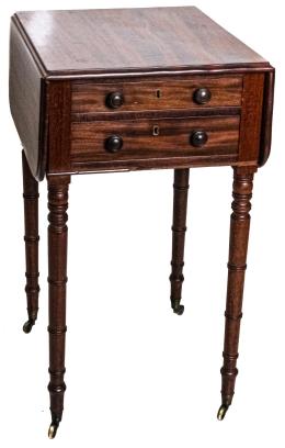 MESA AUXILIAR INGLESA DE PRINCIPIOS DEL S.XX