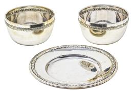PLATO Y DOS CUENCOS EN PLATA DEL PRIMER TERCIO DEL S.XX