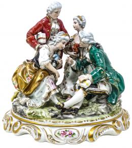 FIGURA EN PORCELANA CENTROEUROPEA DE MEDIADOS DEL S.XX