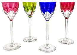 CUATRO COPITAS DE LICOR DEL ÚLTIMO CUARTO DEL S.XX