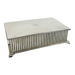 CAJA PURERA DE MEDIADOS DEL S.XX