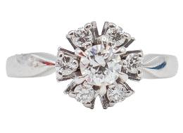 ANILLO ROSETÓN CON BRILLANTES