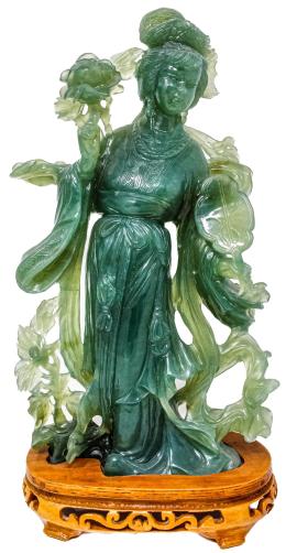 GUANYIN EN JADE JADEITA MEDIADOS SIGLO XX