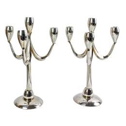 PAREJA DE CANDELABROS EN PLATA DEL ÚLTIMO CUARTO DEL S.XX