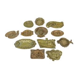 COLECCIÓN DE 12 CENICEROS Y CENTRITOS PRIMER TERCIO S. XX