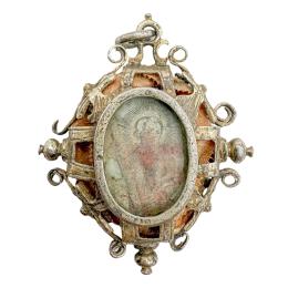 RELICARIO DE PLATA DEL SIGLO XVII