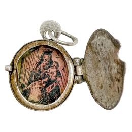 COLGANTE MEDALLA DEVOCIONAL DE PLATA DEL SIGLO XVIII