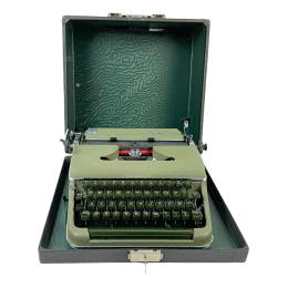 MAQUINA DE ESCRIBIR OLYMPIA DE LOS AÑOS 50