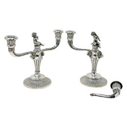 PAREJA DE CANDELABROS EN PLATA