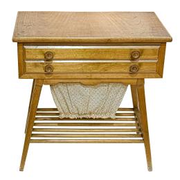 PEQUEÑO MUEBLE COSTURERO DE LOS AÑOS 50