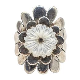 ANILLO FLOR CON NÁCAR