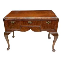 MESA ESCRITORIO REINA ANA INGLESA S. XVIII
