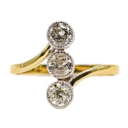 ANILLO CON BRILLANTES