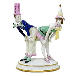 FIGURA DE PORCELANA DEL SEGUNDO TERCIO DEL SIGLO XX