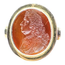 SORTIJA CON INTAGLIO FRANCÉS DEL S.XIX