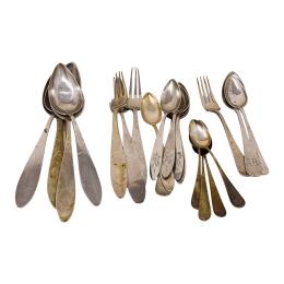 CONJUNTO DE CUBIERTOS DE PLATA DE PRINCIPIOS DE S. XX