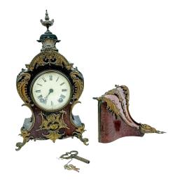 RELOJ CON PEANA DE ESTILO LUIS XV DEL ÚLTIMO CUARTO S. XIX