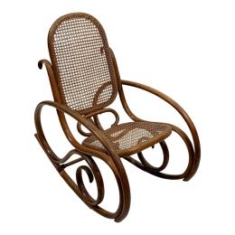 MECEDORA INFANTIL ESTILO THONET DEL PRINCIPIOS DEL SIGLO XX