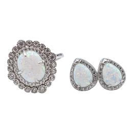 ANILLO Y PENDIENTES CON ÓPALOS