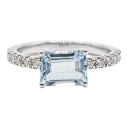 ANILLO CON AGUAMARINA CON BRILLANTES