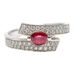 ANILLO CON RUBÍ Y BRILLANTES