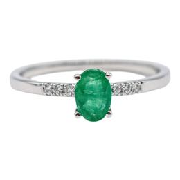 ANILLO CON ESMERALDA Y BRILLANTES