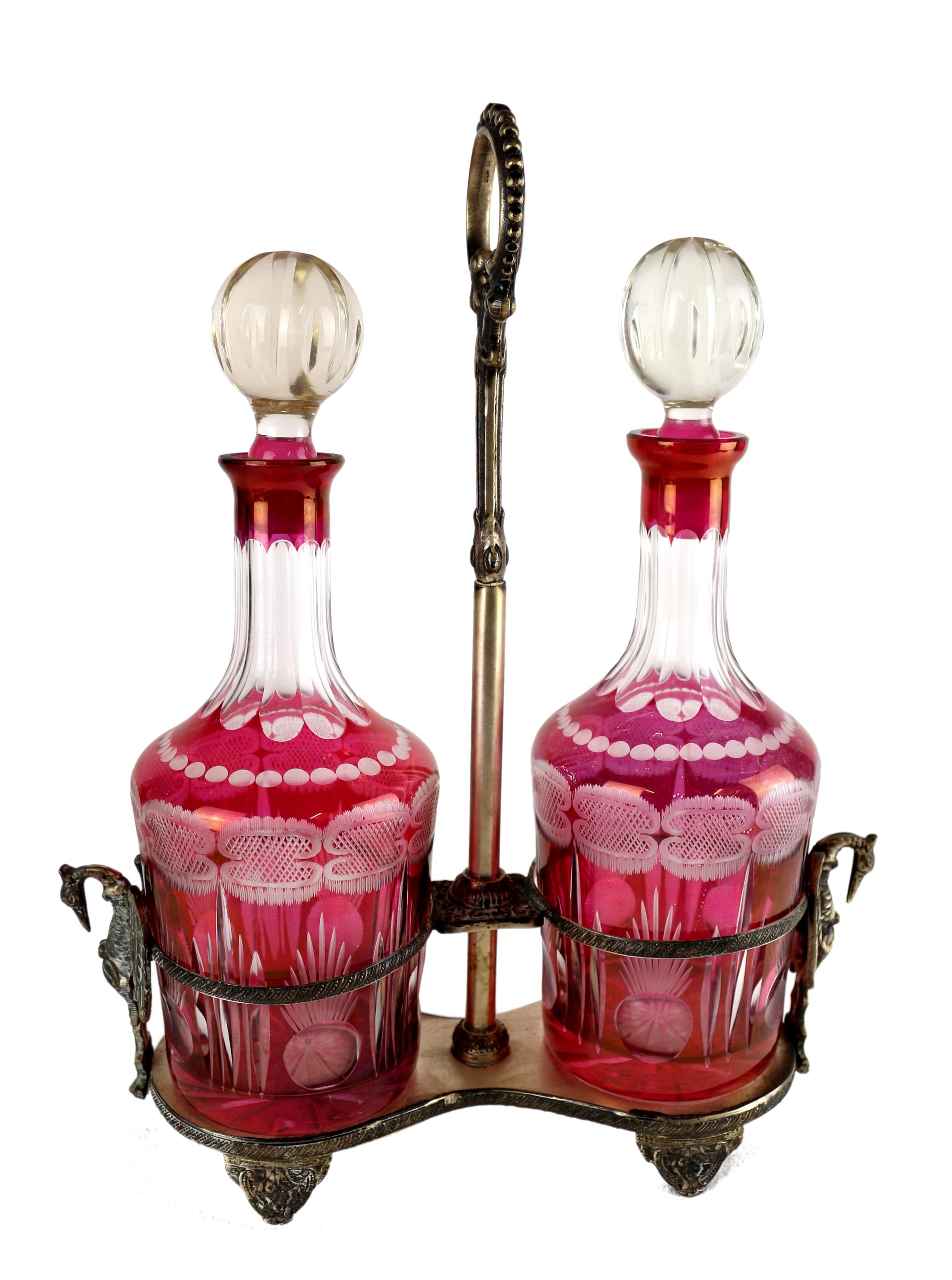 PAREJA DE BOTELLAS LICORERAS DEL PRIMER TERCIO S.XX