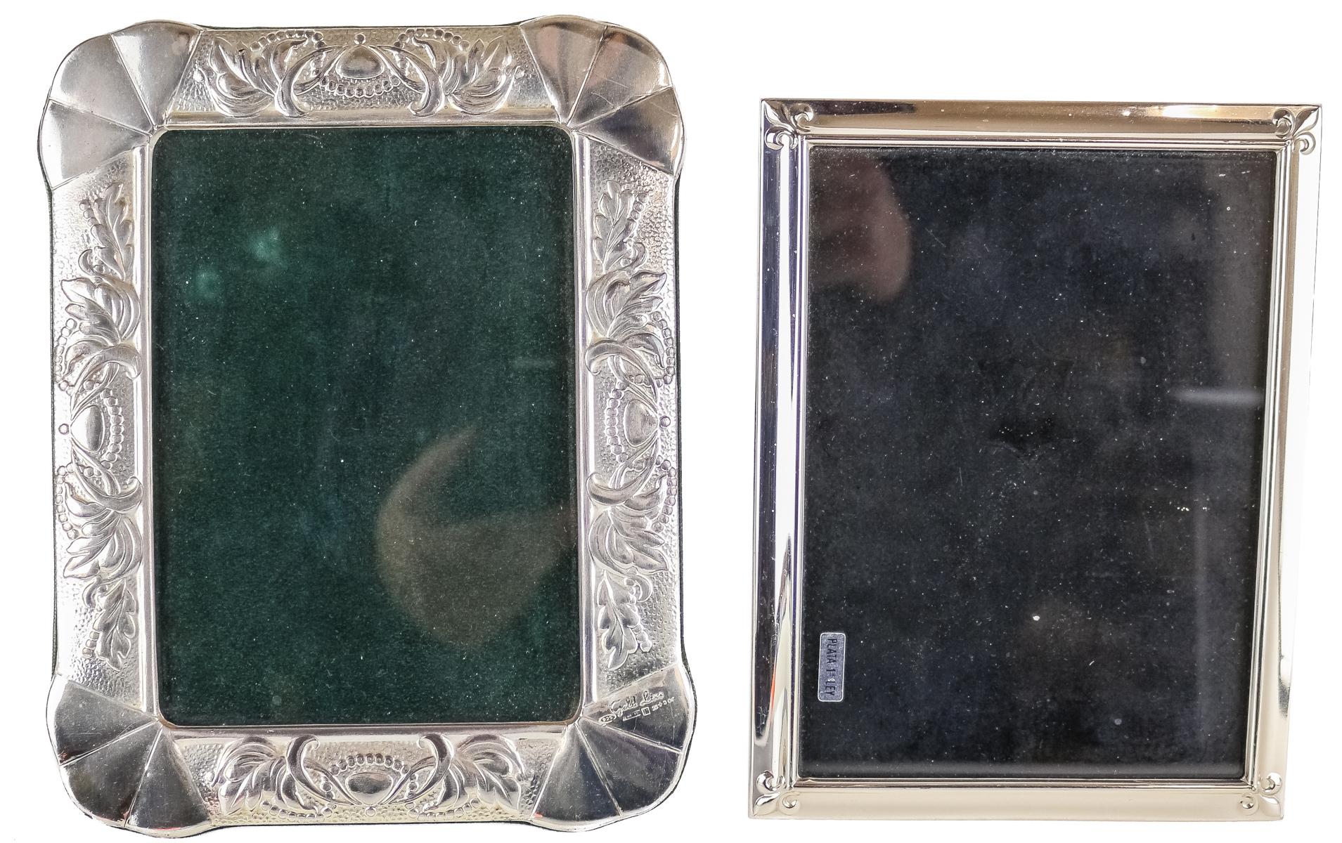 DOS MARCOS PORTAFOTOS EN PLATA DE LA SEGUNDA MITAD DEL S.XX