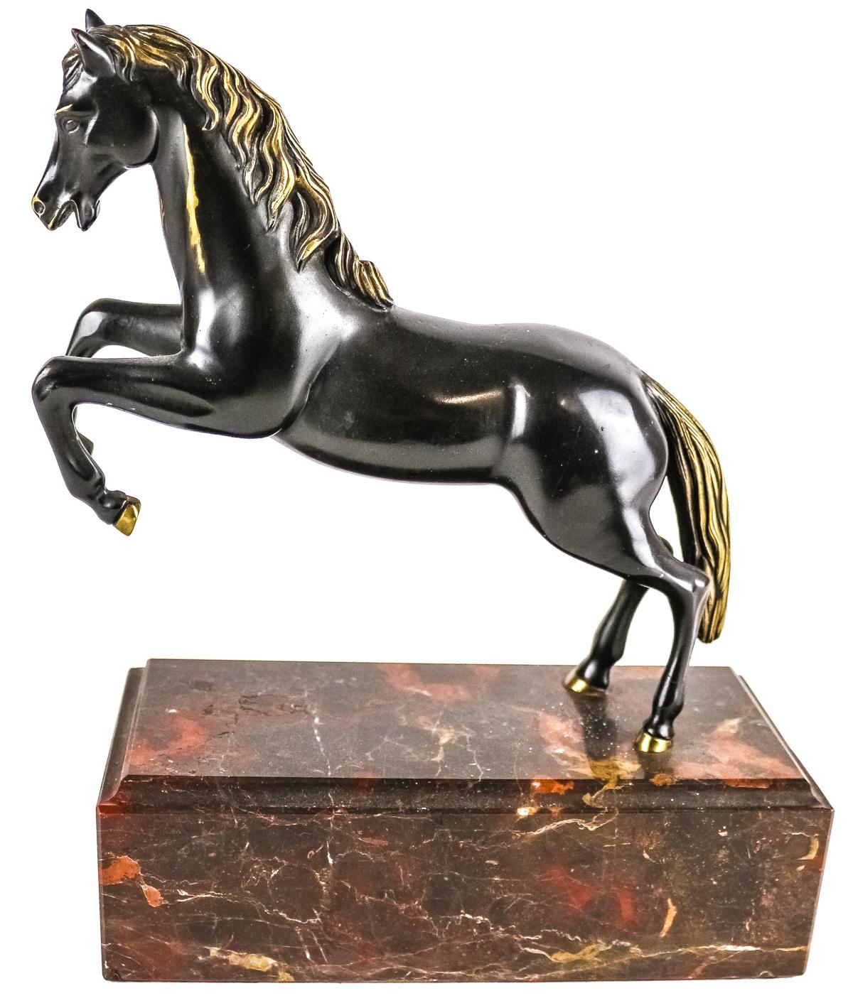 FIGURA EN BRONCE DEL ÚLTIMO TERCIO DE SIGLO XX