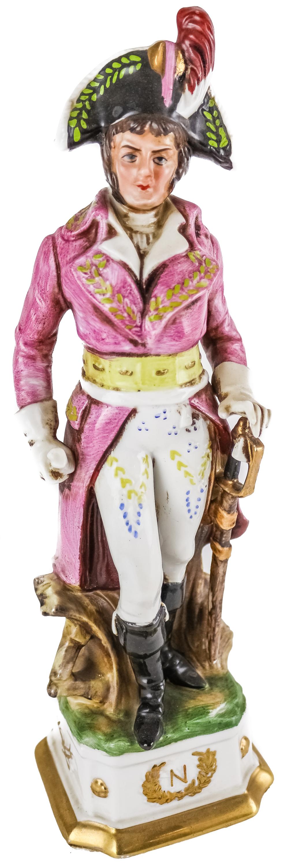 FIGURA EN PORCELANA DE FINALES DEL S.XIX