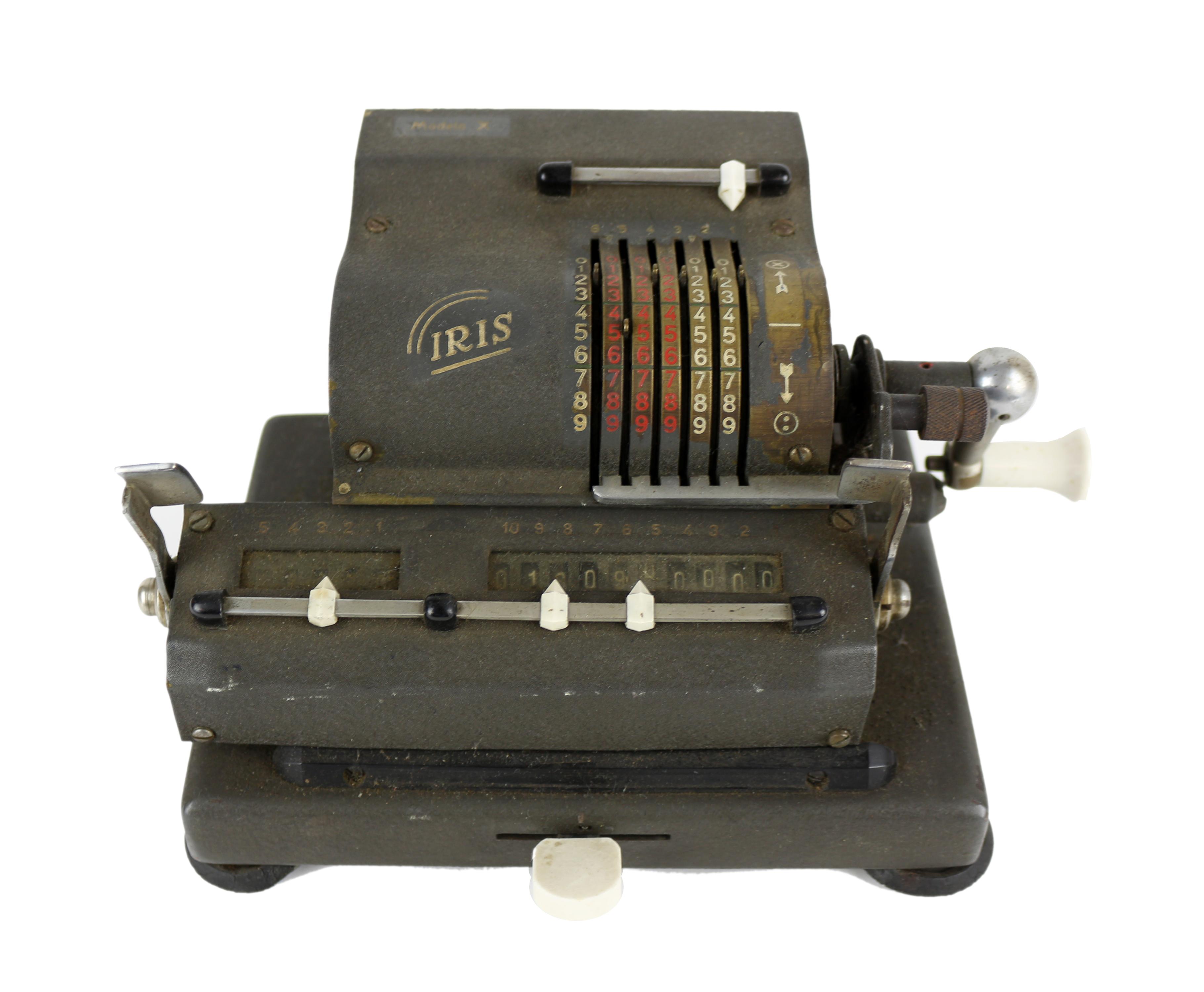 MÁQUINA CALCULADORA "IRIS" DE MEDIADOS DEL S.XX