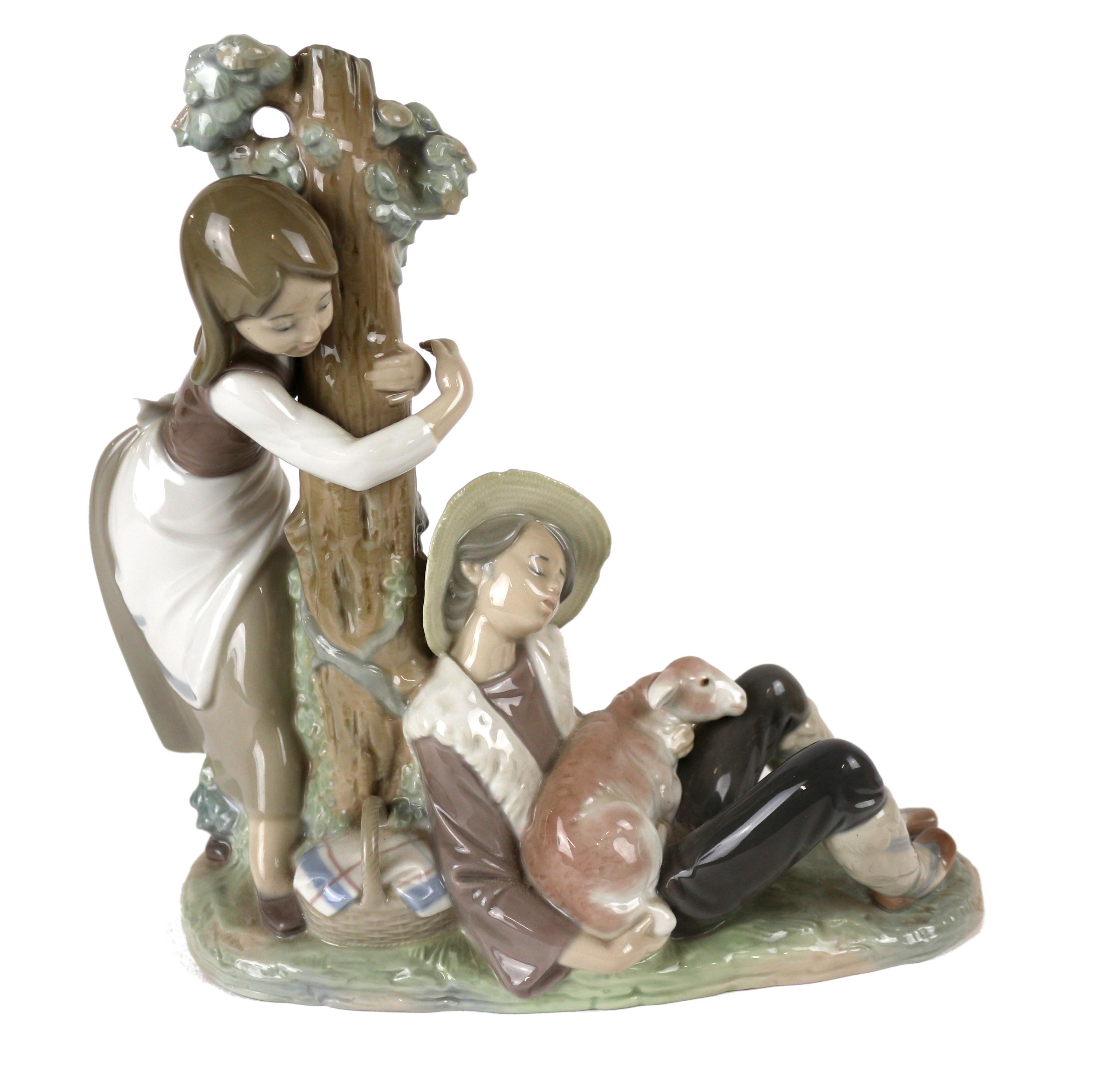 FIGURA EN PORCELANA "LLADRÓ"